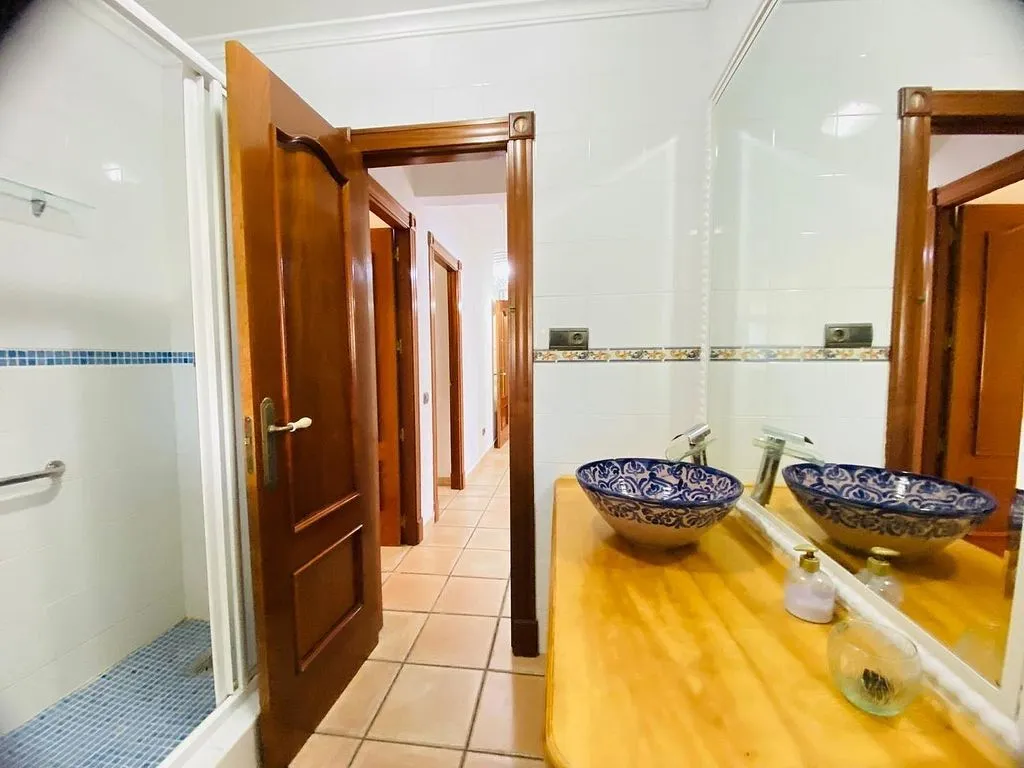 Salles de bain - Luxury Villa with Pool in Playas de Orihuela