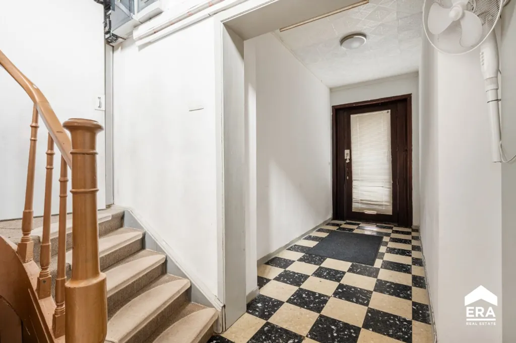 Toad - Spacious Semi-detached House with Courtyard in Tirlemont