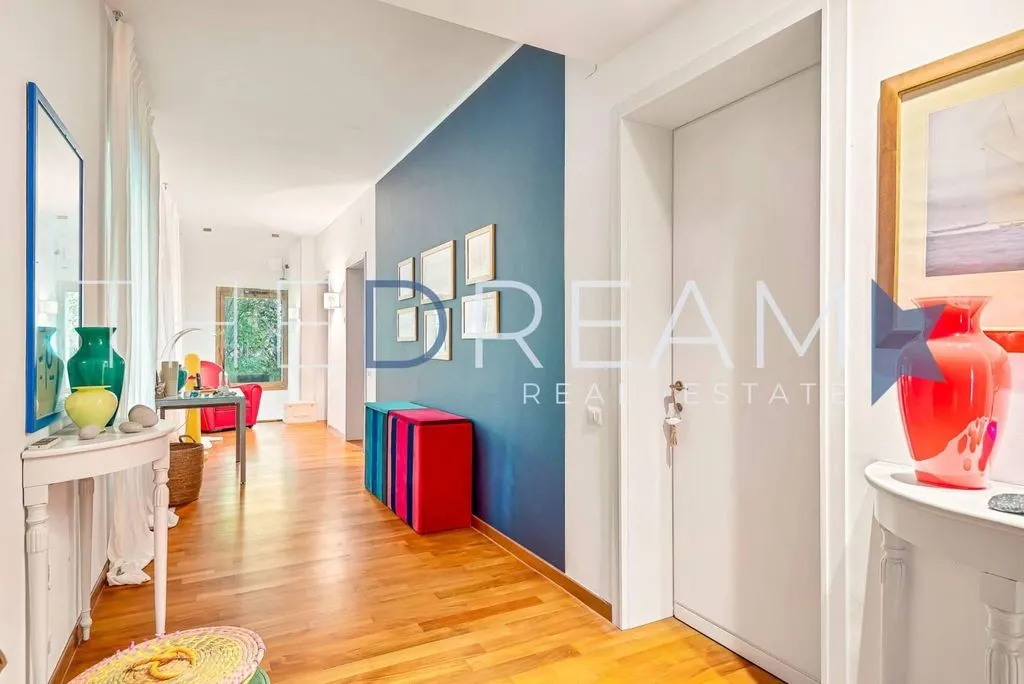 Entrée - Luxury Villa with Private Dock in Rosignano Marittimo