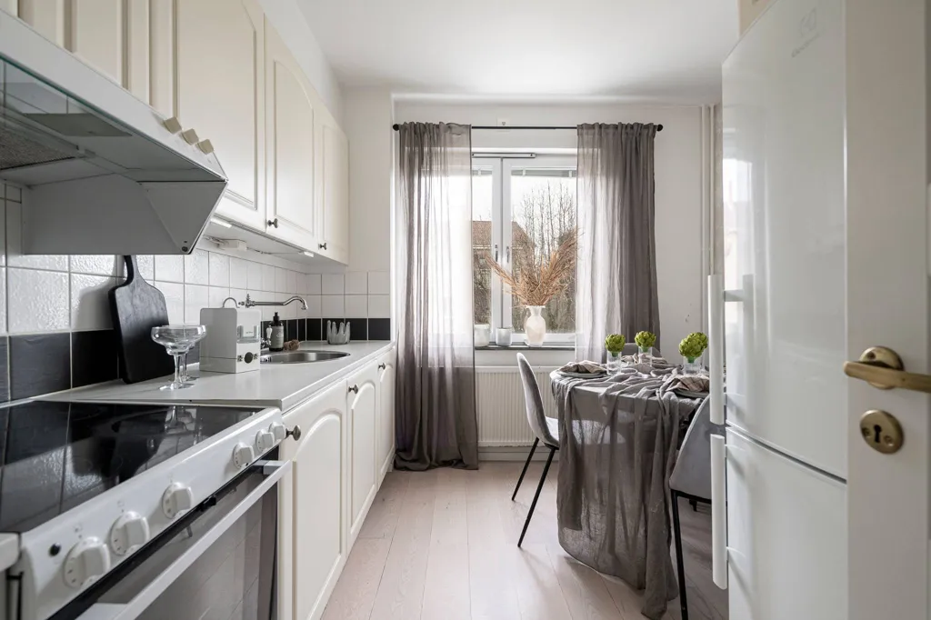 Kitchen - Apartment with Balcony in Västmanland