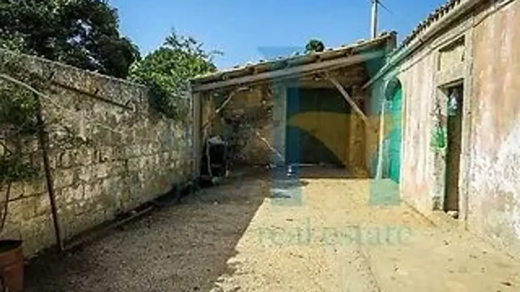 Jardin - Sicilian Casale with Orchard near Noto