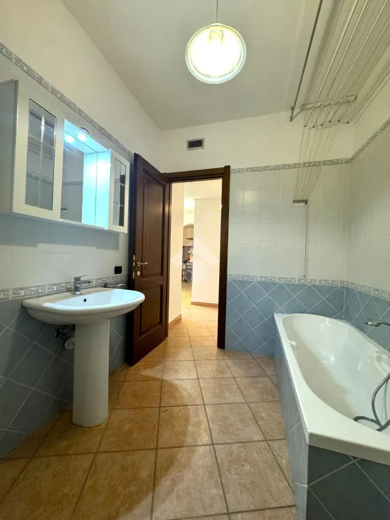 Vannitoad - Ground Floor Trilocale with Parking in Tortolì