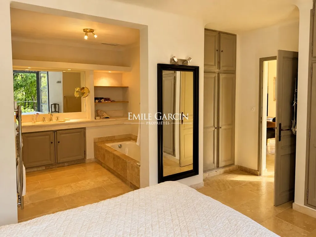 Magamistoad - Luxury Villa with Pool near Ménerbes