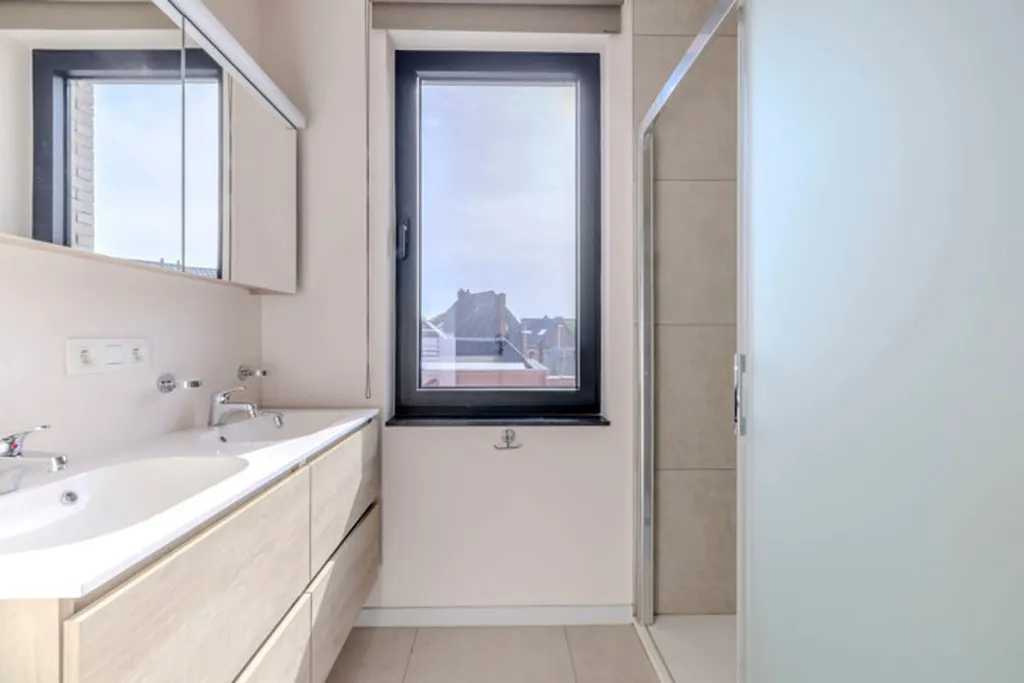 Vannitoad - Energy-Efficient Apartment with Terraces in Kessel
