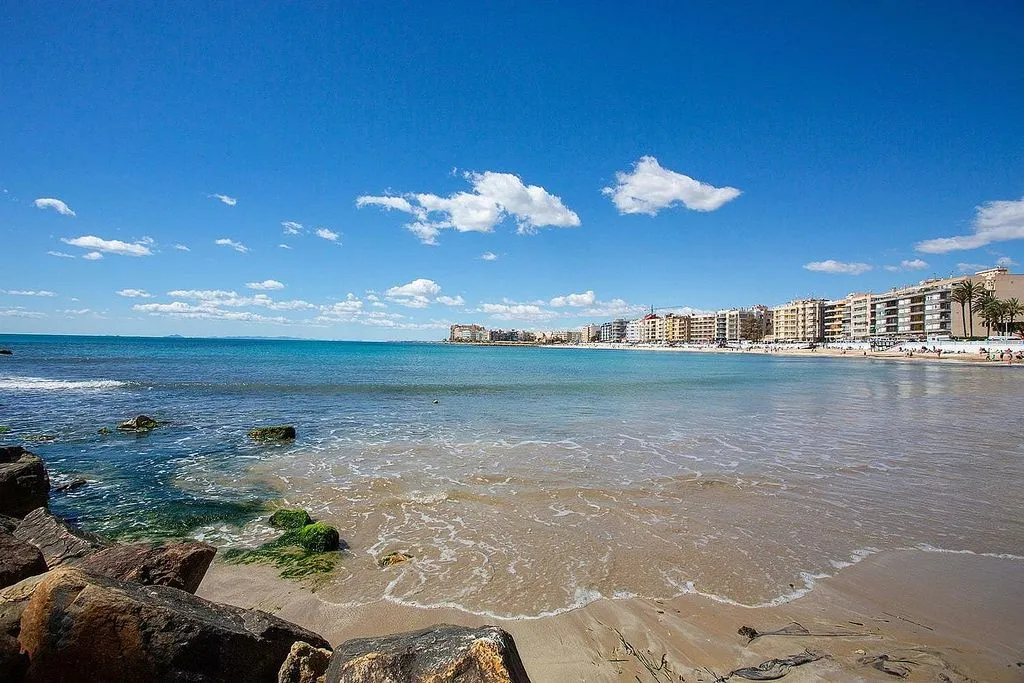 Apartment with Pool and Terrace in Torrevieja