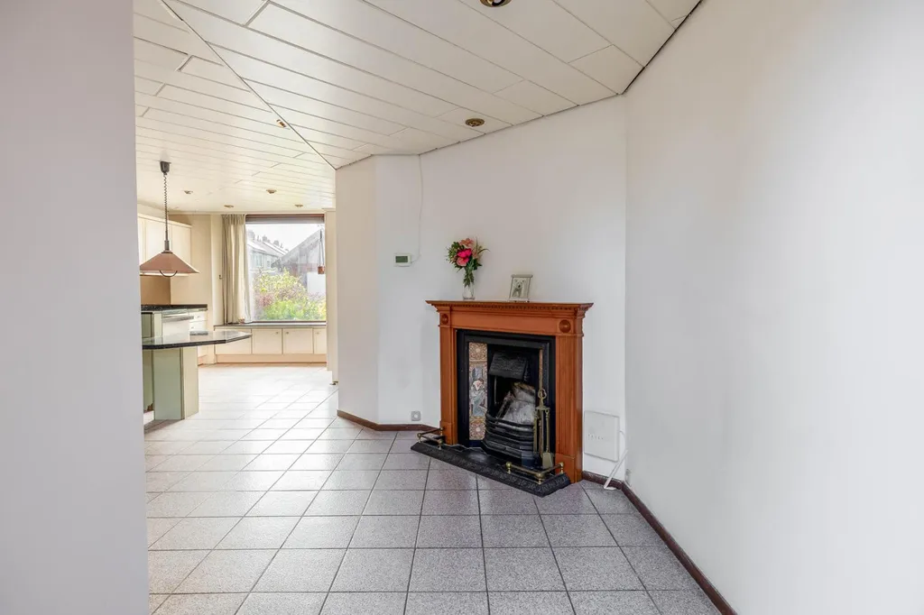 Séjour - 5-Bedroom House with Garden in Rhoon
