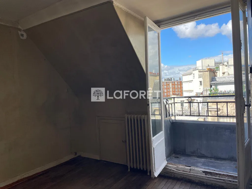 Balcone - Service Room with Eiffel View in Paris 15th