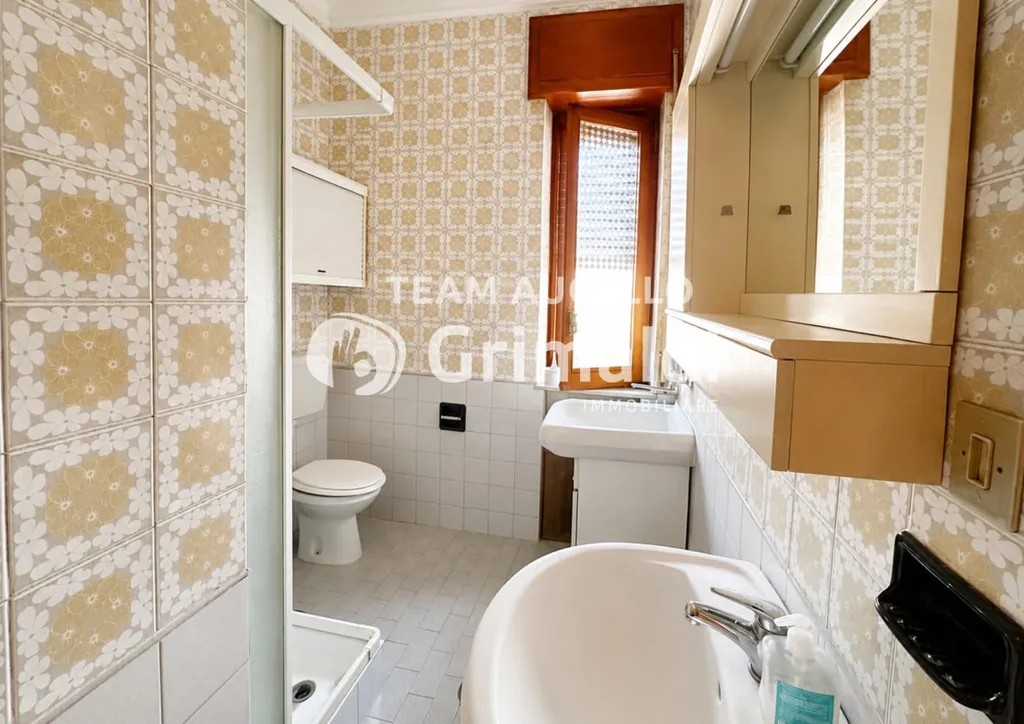 Salles de bain - Spacious Apartment with Triple Exposure in Pontecagnano Faiano