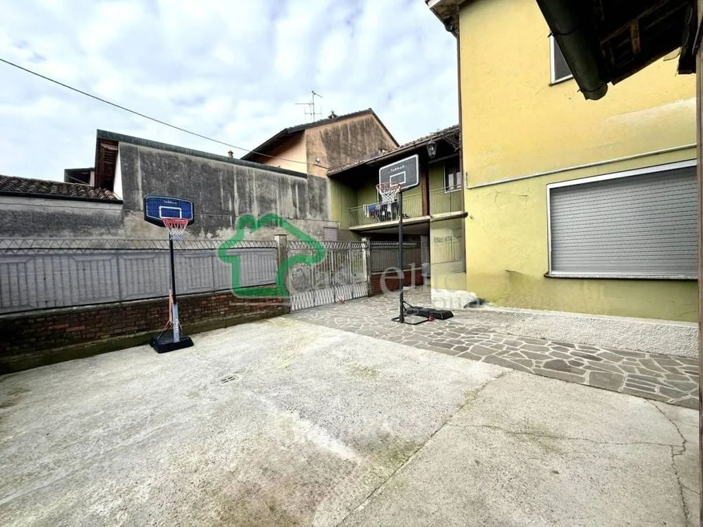 Jardin - Bifamiliar Villa with Private Garden in Secugnago