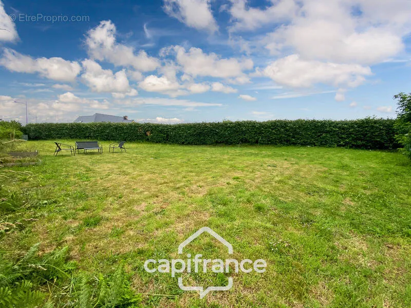 Jardin - Terrain à Construire avec Emplacement Privé à Lesneven