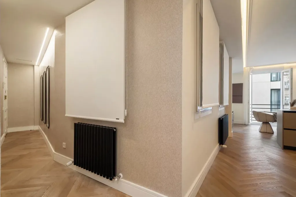 Esik - Apartment with Balcony in Chamberí