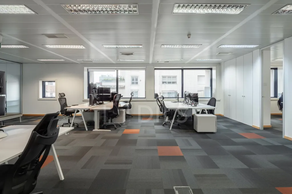 Bureau - Office with Air Conditioning in Amoreiras Square, Lisbon