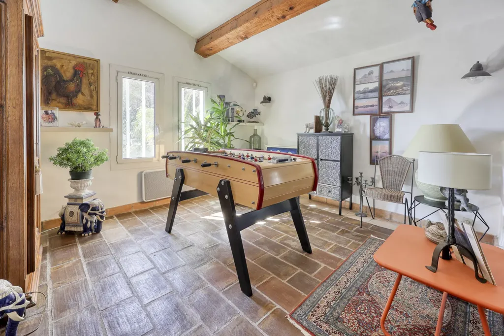 Pièces - Propriété avec Piscine et Vue Mer à Bandol