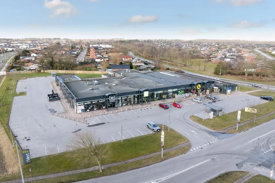 Exterior - Retail Centre with High Footfall in Sæby