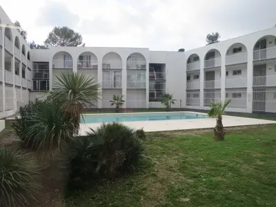 Bassein - Secure Residence with Pool, T1 Bis in Nice