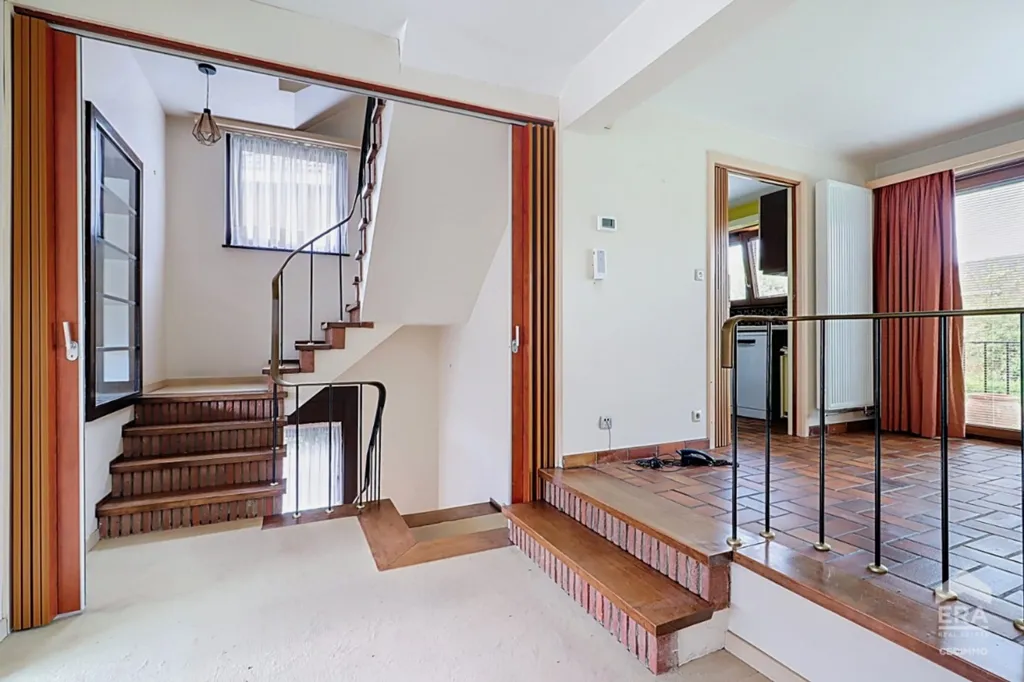 Rooms - Split-Level House with Garden in Quiet Neighbourhood