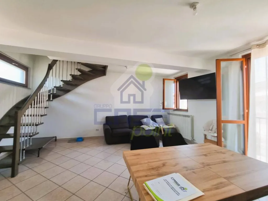 Soggiorno - Duplex Apartment with Balcony in Brembio
