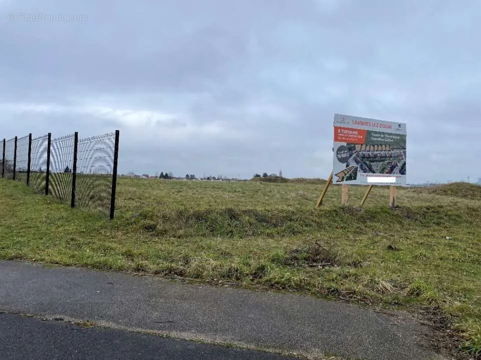 Aed - Open-View Plot in Lambres-Lez-Douai