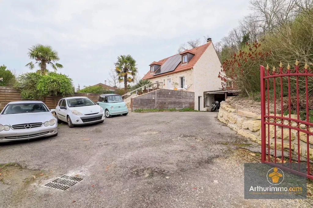 Exterior - Detached House with Pool in Giraumont