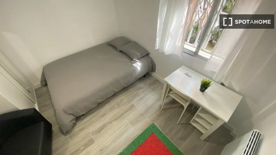 Magamistoad - Shared Room in 4-Bedroom Flat, Los Angeles, Madrid