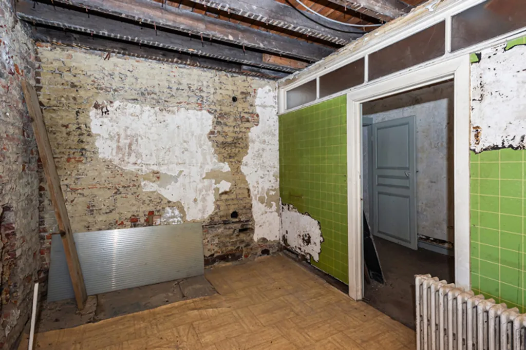 Toad - House with Renovation Potential in Frameries