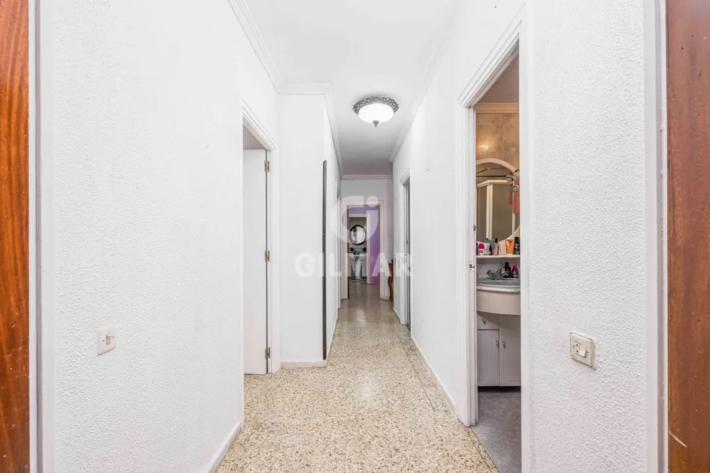 hallway_entrance