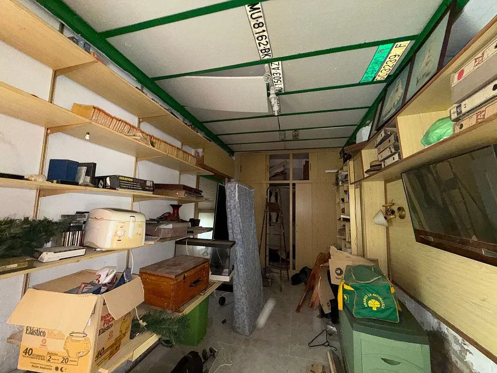 Garage - 6-Bedroom Flat with Private Patio in Los Dolores