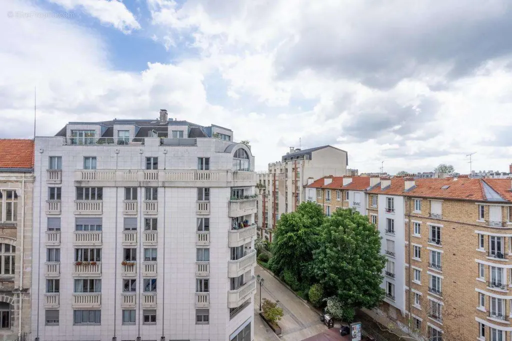 Õhuvaade - 3-Bedroom Apartment with Balcony in Saint-Mandé