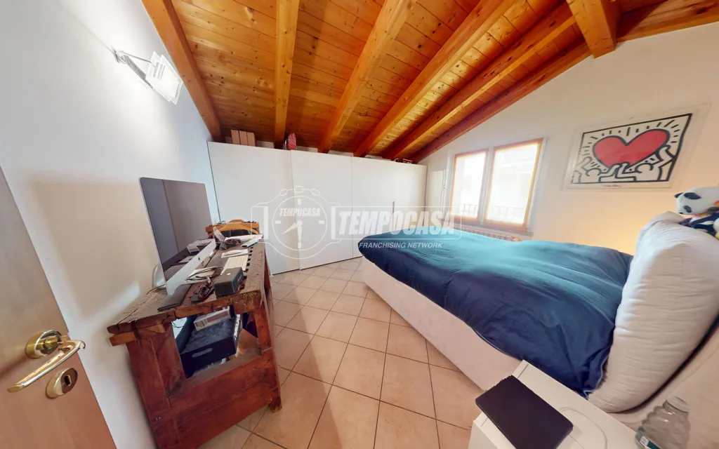 Magamistoad - Mansarded Duplex with Terrace in Rovellasca