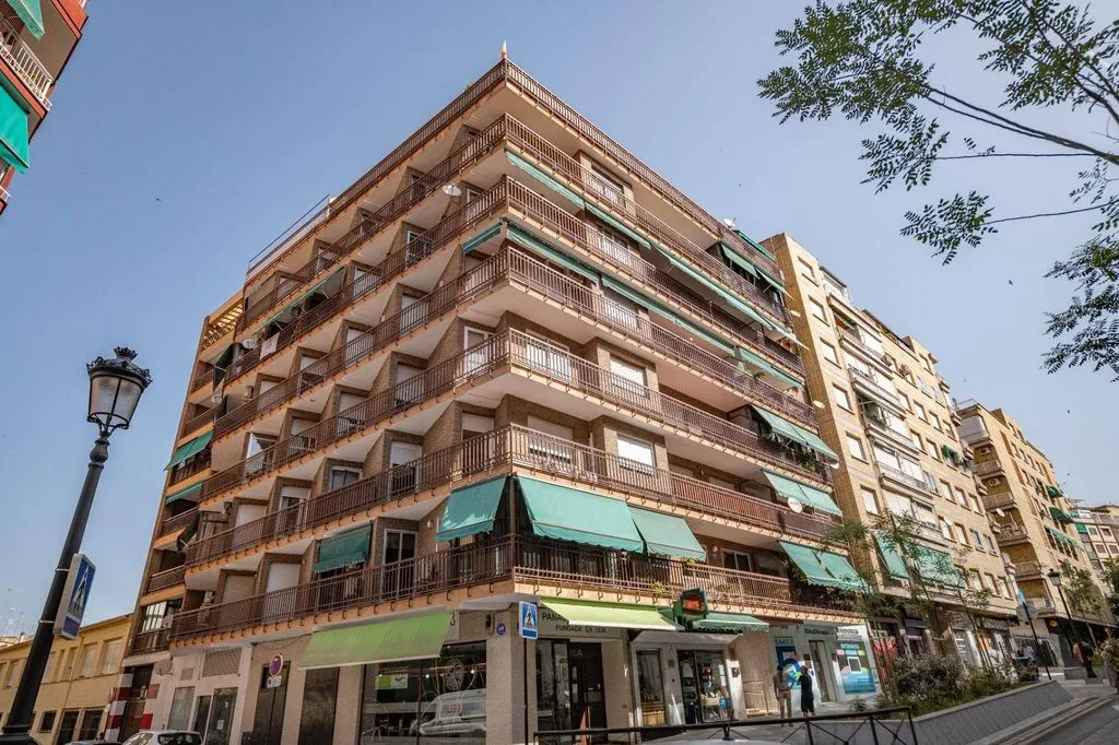 Välivaade - Luxury Flat with Balcony in Gran Capitán, Granada