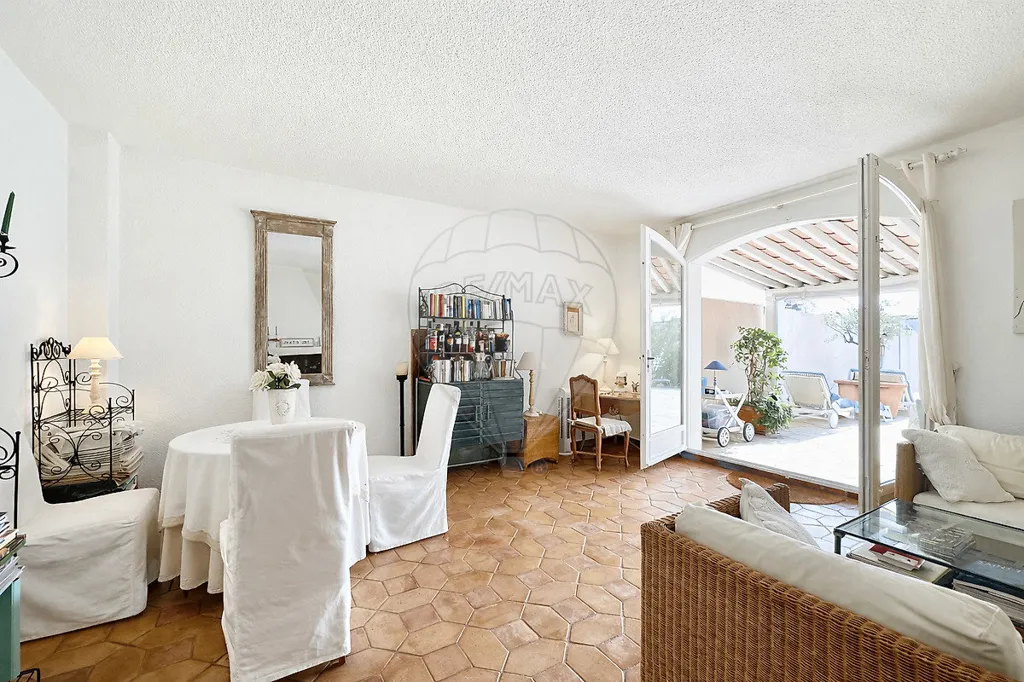 Elutuba - Cassine House with Private Dock in Port Grimaud