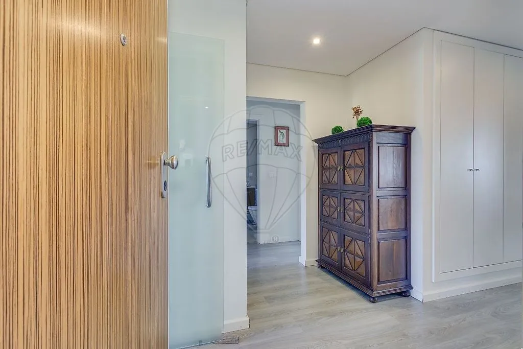 Esik - Luxury Flat in Charneca de Caparica