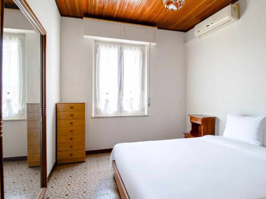 Chambres - Spacious 4-Room Apartment with Garage in Atri