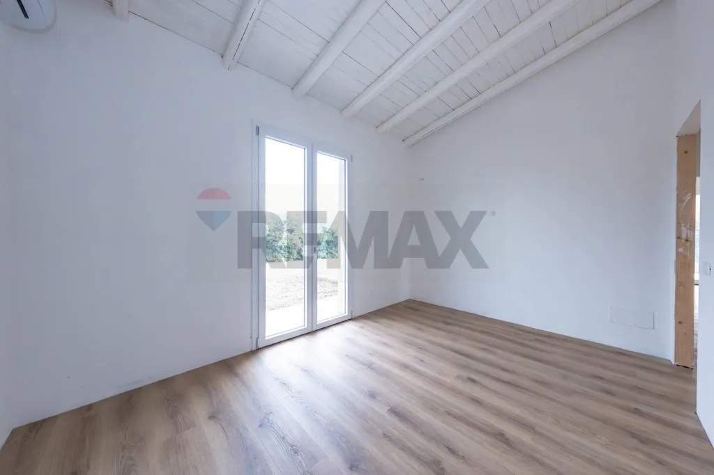 Pièces - Contemporary Villa with Private Pool in Rosolina