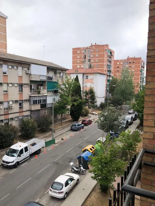 Balcon - Furnished Apartment with Balcony in Granada Centre