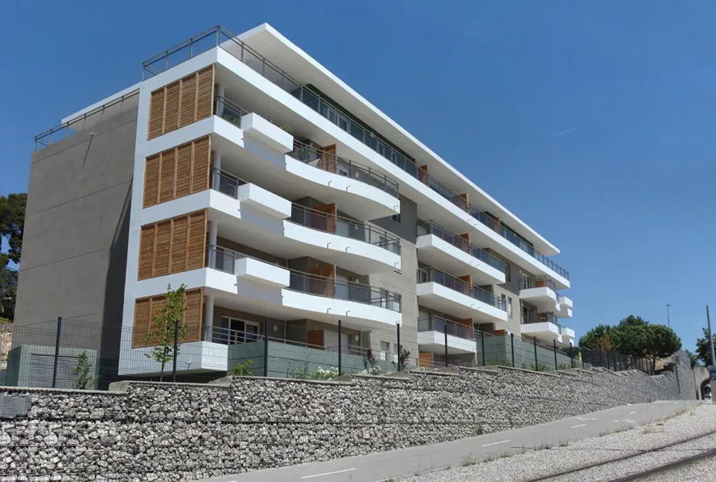 Extérieur - Appartement Lumineux avec Terrasse et Garage