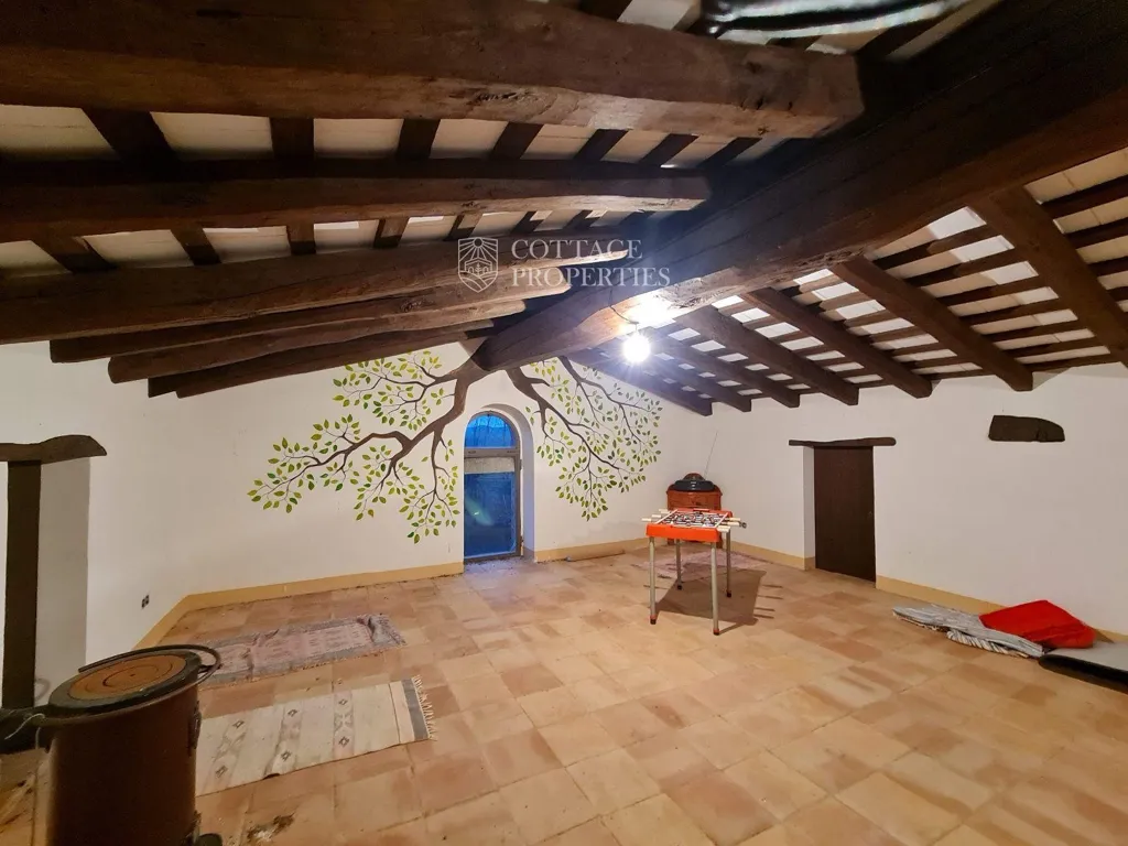 Stanze - Rustic Estate with Masia in Llagostera