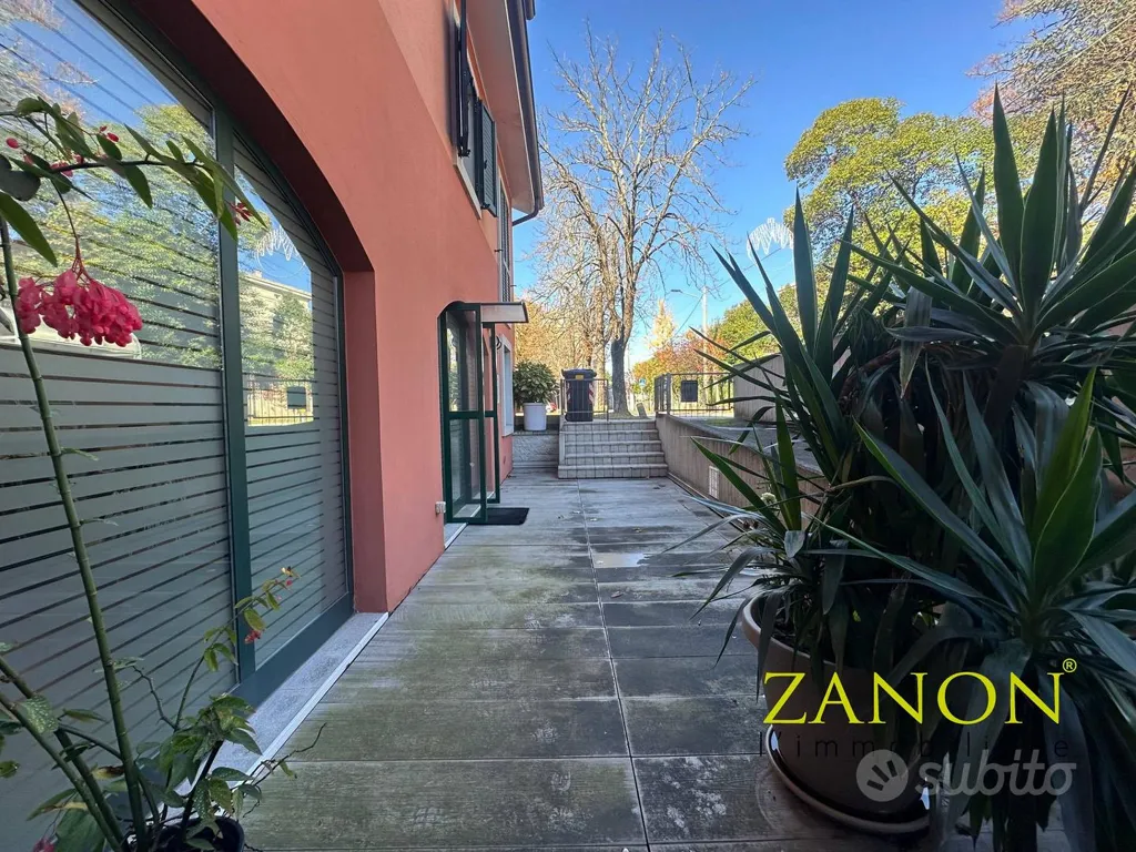 Terrasse - Studio Office with Private Courtyard in Cormons