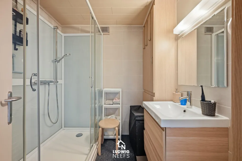 Vannitoad - 2-Bedroom Apartment with Terrace in Duffel