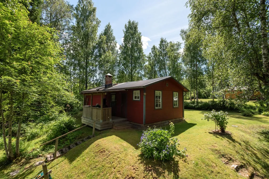 Giardino - Cottage with Garden in Östra Lonntorp