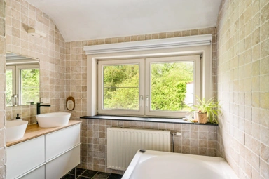 Salles de bain - Maison avec Jardin ensoleillé à Wetteren