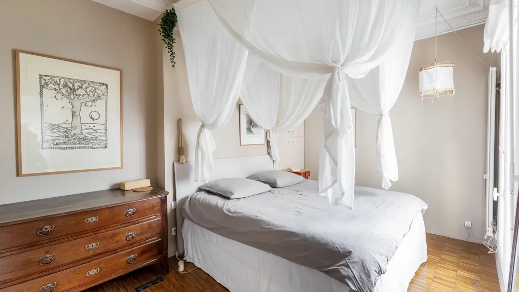 Bedrooms - Charming 4-Piece Parisian Flat with Courtyard View