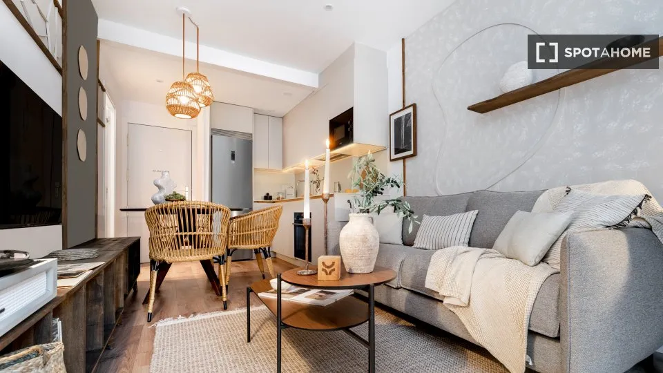Soggiorno - 1-Bedroom Apartment with Balcony in Lista, Madrid