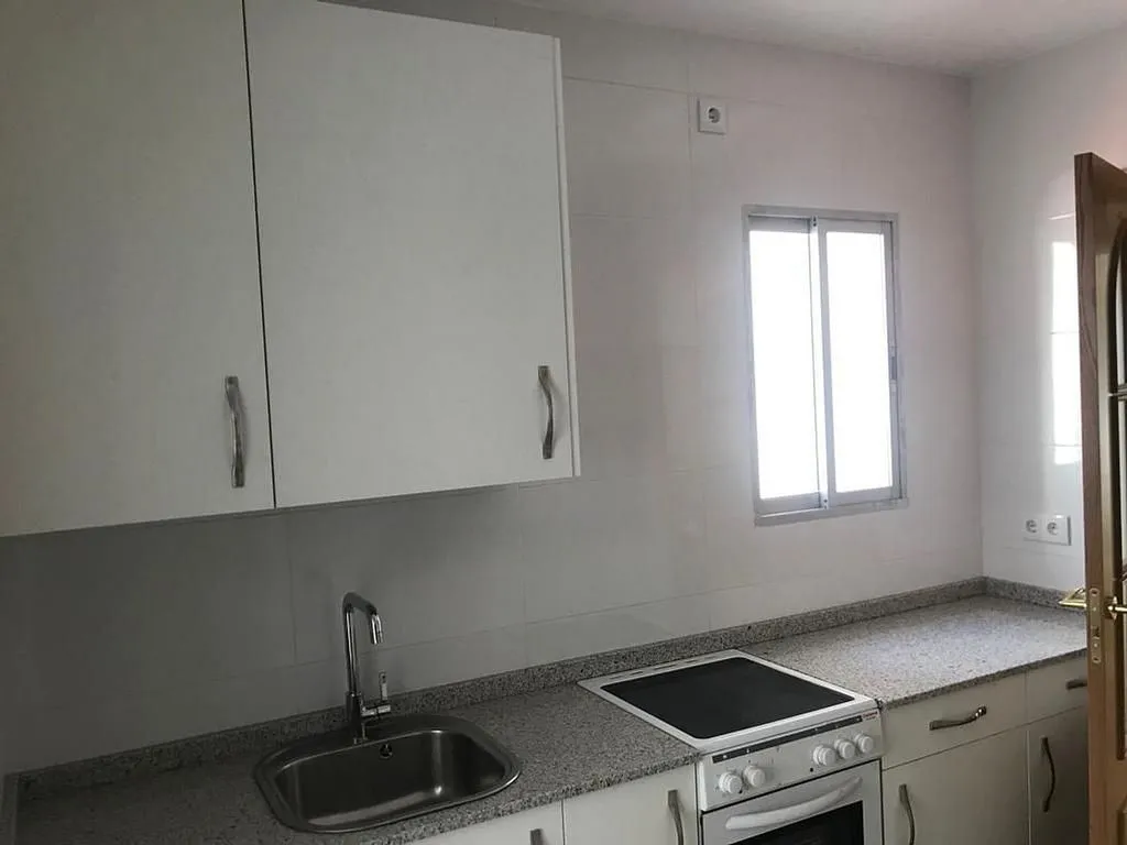 Kitchen - Modernised Flat with Terrace in Monumental City Centre