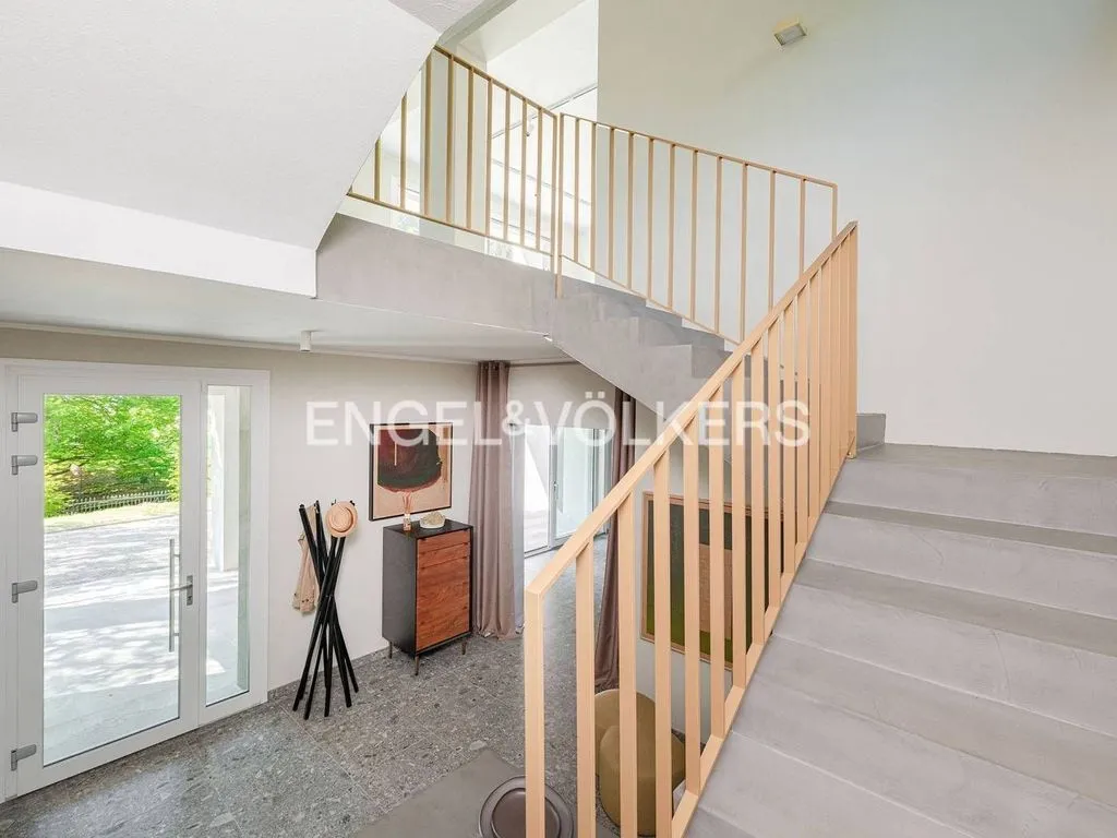 Rooms - Luxury Villa with Panoramic Views in Erba