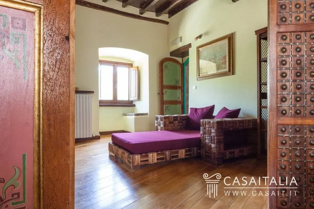 Elutuba - Restored Castle Resort with Mountain Views, Spoleto