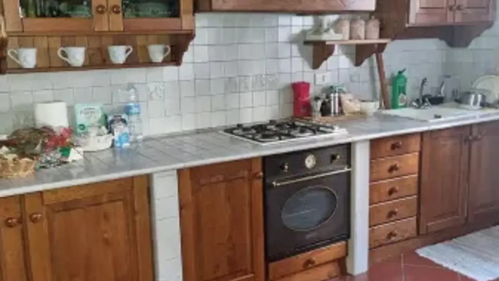 Cucina - Villa with Private Garden in Ravenna