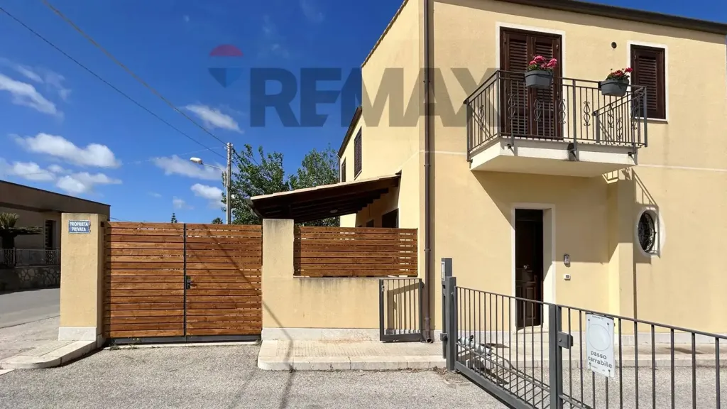 Välivaade - Bifamiliar Villa with Sea View in Custonaci
