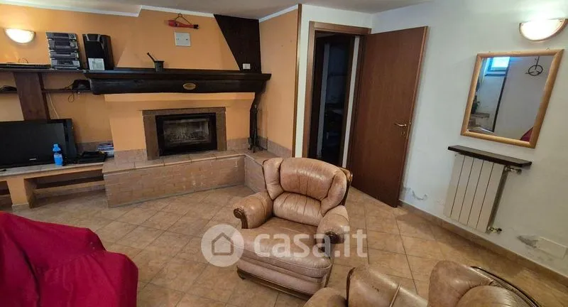 Soggiorno - Rustic Bifamily Villa with Garden in Trecate