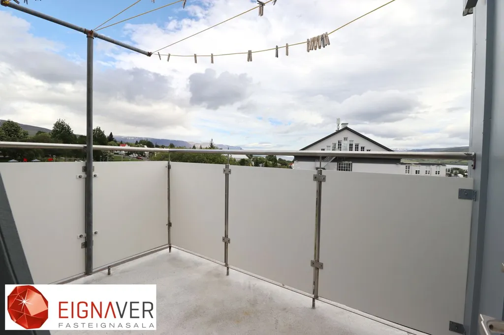 Balcone - Apartment with Sea View in Akureyri